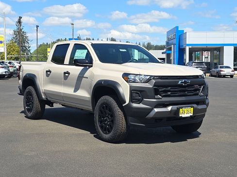 New 2026 Chevrolet Colorado Trail Boss AWD/4WD image 2