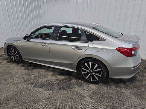 Used 2023 Honda Civic EX image 4