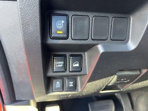 Used 2025 Nissan Frontier PRO-4X w/ Tow Package image 11