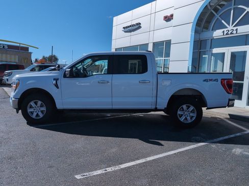 Used 2022 Ford F150 XLT w/ Trailer Tow Package image 8