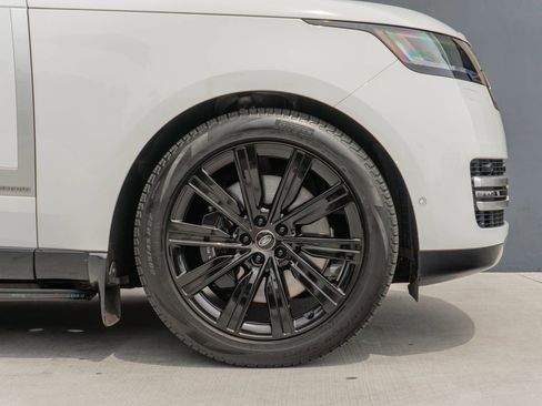 Used 2024 Land Rover Range Rover Long Wheelbase Autobiography AWD/4WD image 38