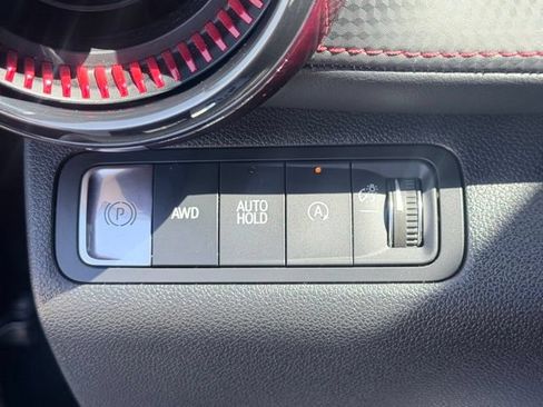 Used 2025 Chevrolet Equinox RS AWD/4WD image 20