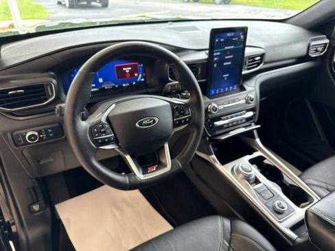 Used 2020 Ford Explorer ST w/ Premium Technology Package AWD/4WD image 15