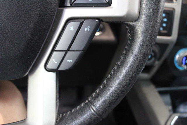 Used 2020 Ford F150 Lariat w/ Equipment Group 502A Luxury AWD/4WD image 16