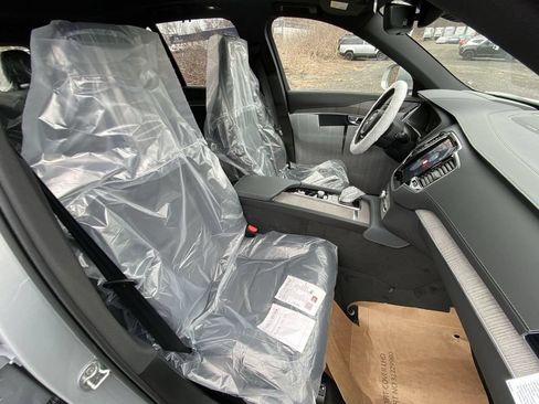 Used 2023 Volvo XC90 B6 Ultimate AWD/4WD image 16