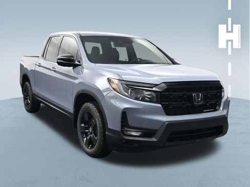 Used 2026 Honda Ridgeline Black Edition image 2