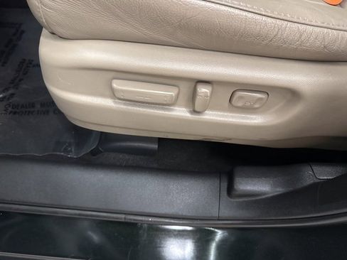 Used 2020 Honda Pilot Touring image 13