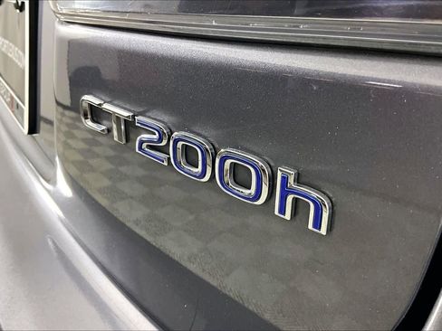 Used 2016 Lexus CT 200h image 9