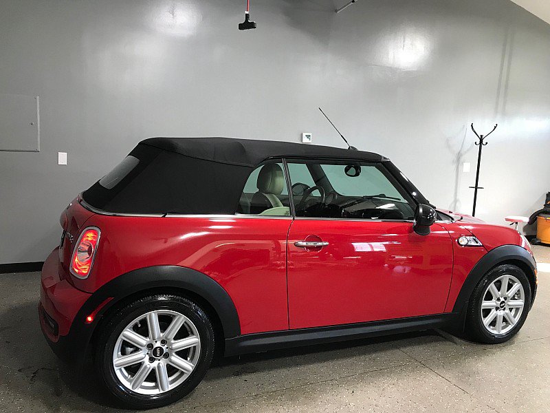 Used 2013 MINI Cooper S w/ Technology Pkg 2 FWD image 6