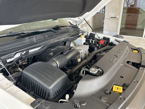 Used 2023 RAM 1500 Big Horn AWD/4WD image 10