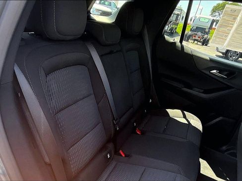 Used 2026 Chevrolet Equinox LT FWD image 25