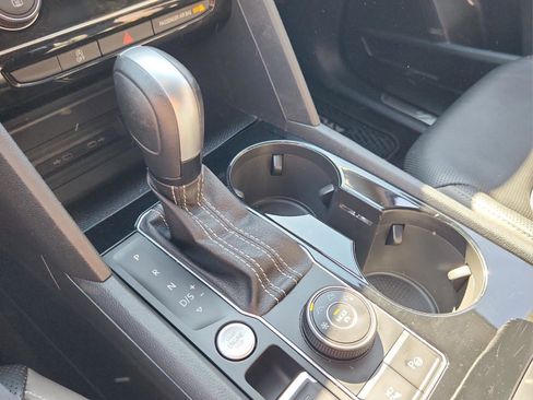 Used 2022 Volkswagen Atlas SEL Premium image 22