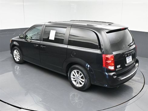 Used 2019 Dodge Grand Caravan SXT FWD image 28