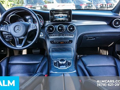 Used 2019 Mercedes-Benz GLC 300 image 24