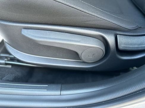 Used 2023 Hyundai Elantra Blue FWD image 13