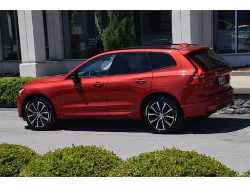 Used 2023 Volvo XC60 B5 Plus w/ Climate Package AWD/4WD image 7