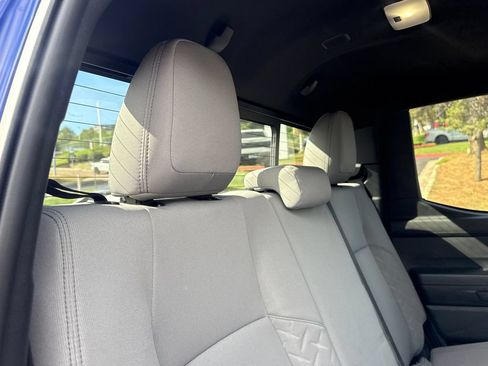 Used 2025 Toyota Tacoma SR5 AWD/4WD image 26