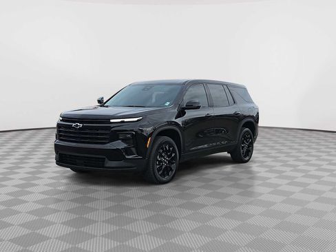 Certified 2024 Chevrolet Traverse LS w/ Midnight/Sport Edition image 4