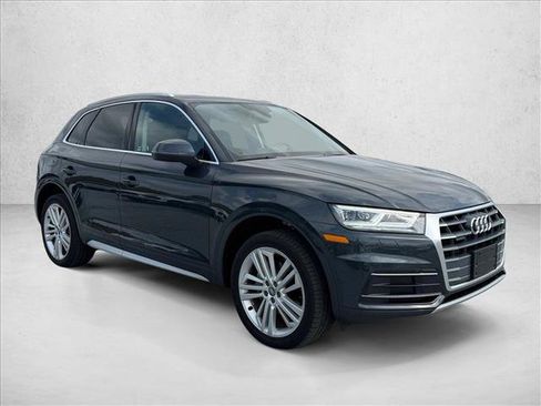 Used 2018 Audi Q5 2.0T Premium Plus w/ Premium Plus Package AWD/4WD image 3