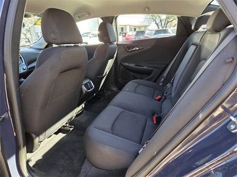 Used 2025 Chevrolet Malibu LT image 13