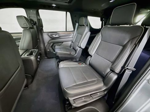 Used 2024 Chevrolet Tahoe Premier w/ Premium Package AWD/4WD image 26