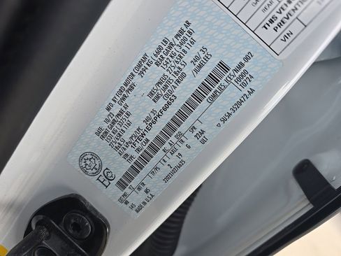 Used 2023 Ford F150 XLT image 11