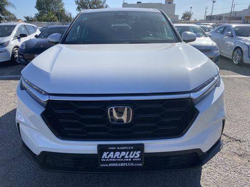 Used 2024 Honda CR-V EX image 3
