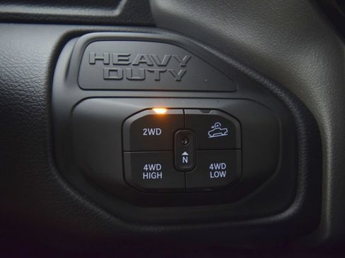 New 2026 RAM 2500 Big Horn AWD/4WD image 22
