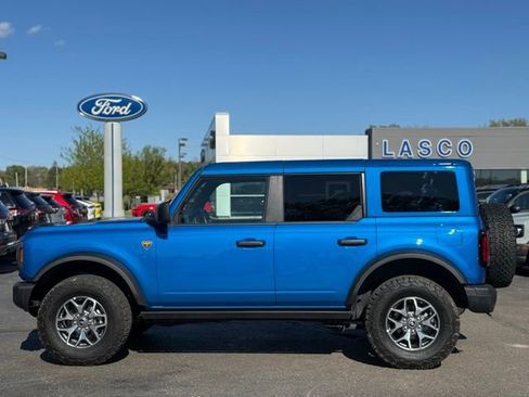 Used 2025 Ford Bronco Badlands AWD/4WD image 40