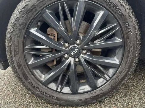 Used 2020 Kia Telluride SX w/ SX Prestige Package image 9