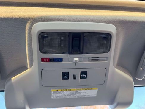 Used 2018 Subaru Forester 2.5i Limited image 32