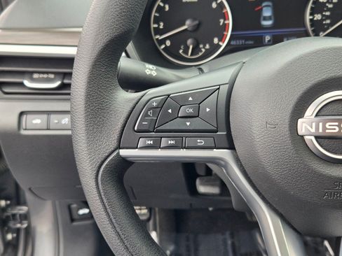 Used 2025 Nissan Altima 2.5 SV FWD image 27