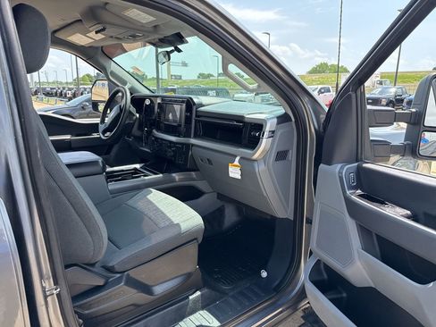 Used 2024 Ford F250 XLT image 14
