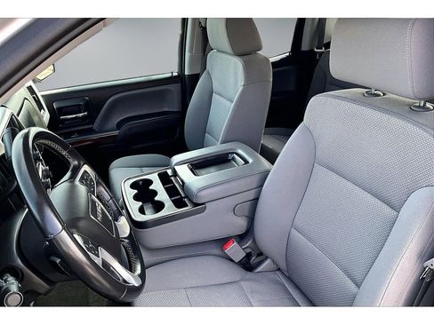 Used 2017 GMC Sierra 1500 SLE w/ SLE Value Package AWD/4WD image 19