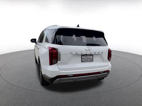 Used 2025 Hyundai Palisade SEL FWD image 9