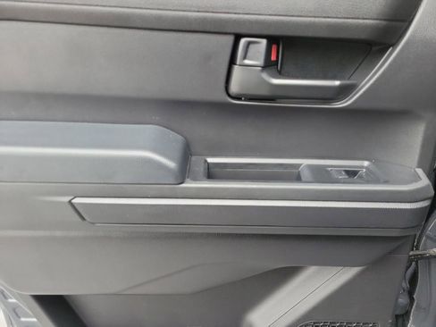 Used 2024 Toyota Tacoma SR5 image 9