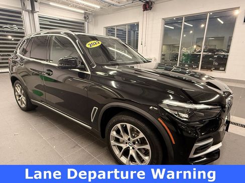 Used 2022 BMW X5 xDrive40i w/ Climate Comfort Package image 2
