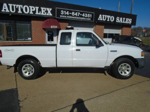 Used 2011 Ford Ranger XL image 2