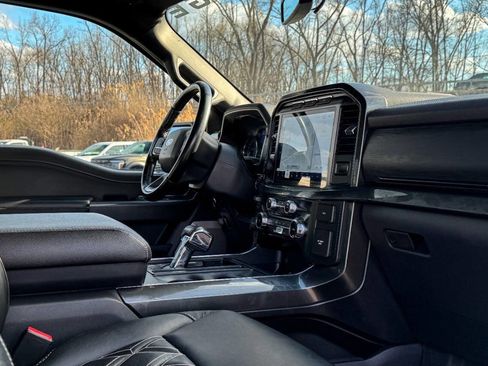 Used 2022 Ford F150 XLT w/ Equipment Group 302A High image 16