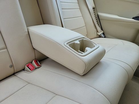 Used 2016 Toyota Camry XLE w/ Moonroof Package FWD image 16