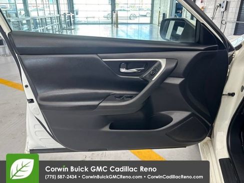 Used 2017 Nissan Altima 2.5 S w/ Power Driver Seat Package FWD image 13