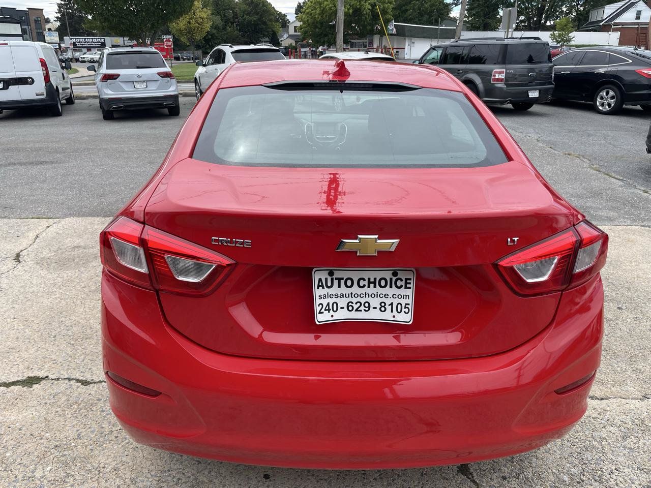 Used 2018 Chevrolet Cruze LT FWD image 16
