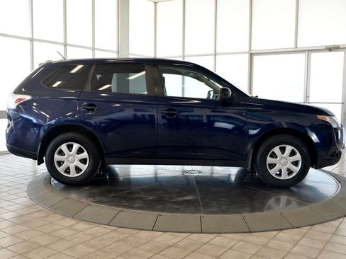 Used 2014 Mitsubishi Outlander ES FWD image 9