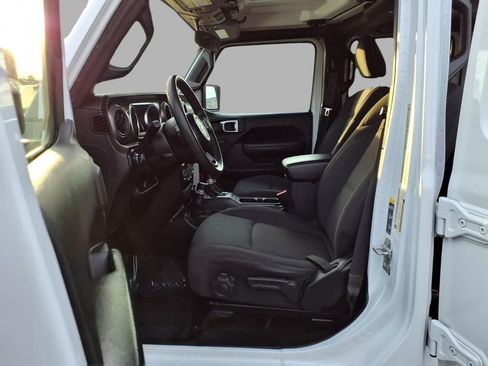 Used 2023 Jeep Gladiator Sport image 21