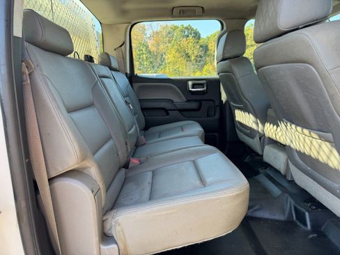 Used 2015 GMC Sierra 3500 2WD Crew Cab image 17