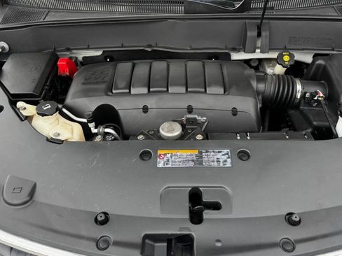 Used 2014 Chevrolet Traverse LT FWD image 25