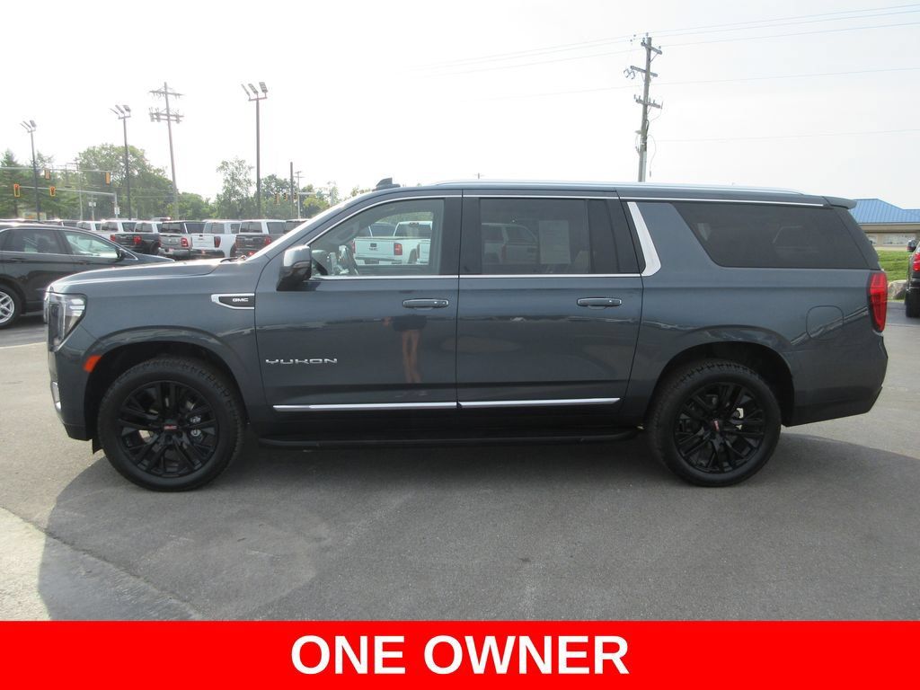 Certified 2021 GMC Yukon XL SLT w/ SLT Premium Package AWD/4WD image 10