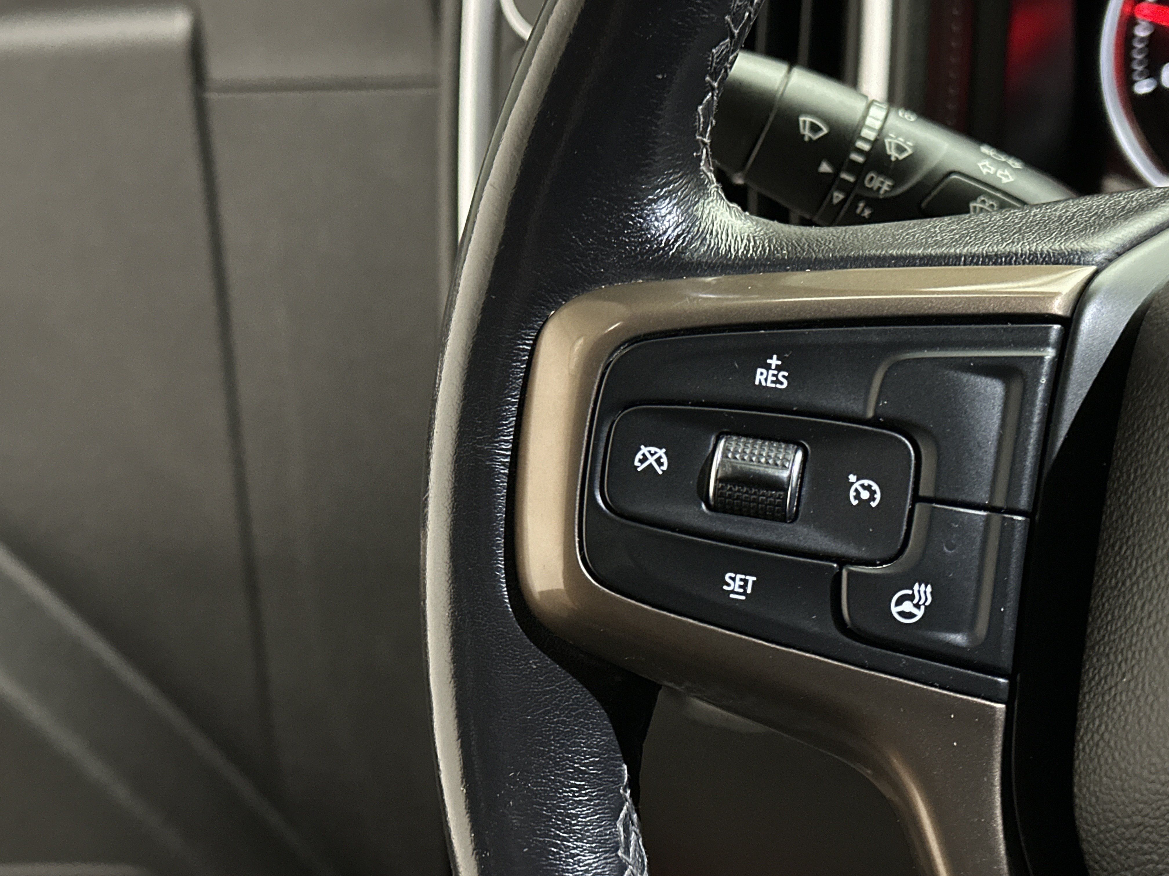 Used 2022 Chevrolet Silverado 3500 High Country AWD/4WD image 34