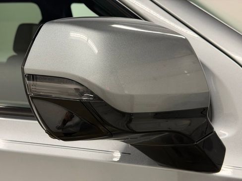 Certified 2023 Chevrolet Suburban RST w/ Luxury Package image 12