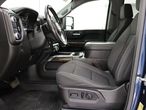 Used 2021 GMC Sierra 2500 SLE w/ X31 Off-Road Package image 8